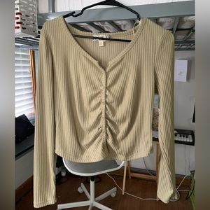 Brand new Pink Republic women’s (juniors) L scrunch long sleeve top